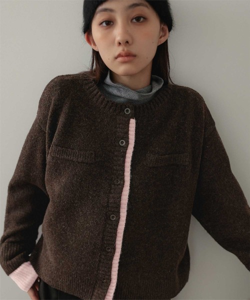 miette(ミエット)の「配色デザインクルーネックニットカーディガン(カーディガン/ボレロ・レディース・アイボリー/ブラウン/チャコール・FREE)」の3枚目の写真