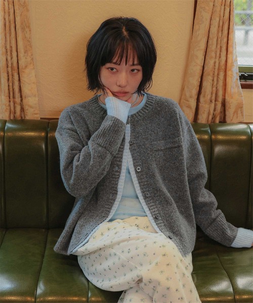 miette(ミエット)の「配色デザインクルーネックニットカーディガン(カーディガン/ボレロ・レディース・アイボリー/ブラウン/チャコール・FREE)」の1枚目の写真