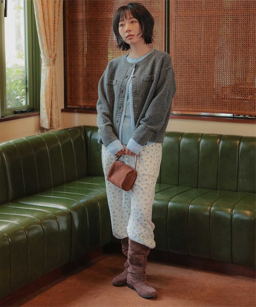 miette(ミエット)の「配色デザインクルーネックニットカーディガン(カーディガン/ボレロ・レディース・アイボリー/ブラウン/チャコール・FREE)」の6枚目の写真