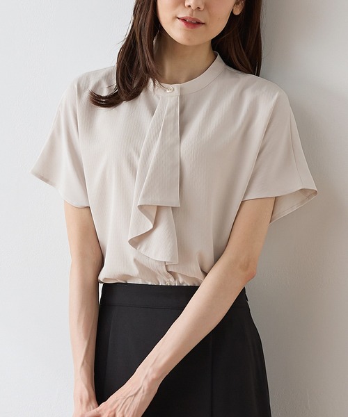 Honeys(ハニーズ)の「フレンチボウタイブラウス(シャツ/ブラウス・レディース・ブラウン/グリーン/グレイッシュベージュ・S/M/L)」の3枚目の写真