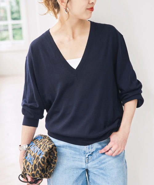 Spick & Span(スピックアンドスパン)の「《手洗い可能》18G Vネックニット(ニット/セーター・レディース・ブラウン系その他/レッド/ネイビー・FREE)」の3枚目の写真