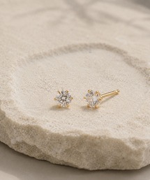 EMUNE（エミュネ）の「K10 キュービックジルコニアピアス（ピアス（両耳用））」