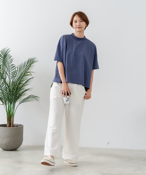 fort point(フォーポイント)の「【C-FORTPOINT/フォートポイント】【ストレッチ性抜群の冷感素材を使用】ハイネック ドロップショルダー5分袖Tシャツ プルオーバー 接触冷感 涼しい 体形カバー サイドスリット(Tシャツ/カットソー・レディース・オフホワイト/イエロー/グレイッシュブルー/ライトグレー/ブラック・FREE)」の8枚目の写真