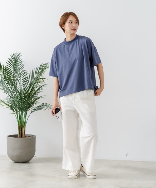 fort point(フォーポイント)の「【C-FORTPOINT/フォートポイント】【ストレッチ性抜群の冷感素材を使用】ハイネック ドロップショルダー5分袖Tシャツ プルオーバー 接触冷感 涼しい 体形カバー サイドスリット(Tシャツ/カットソー・レディース・オフホワイト/イエロー/グレイッシュブルー/ライトグレー/ブラック・FREE)」の11枚目の写真