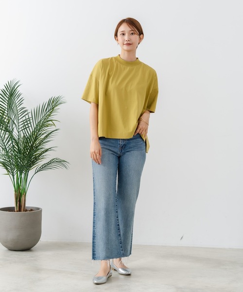fort point(フォーポイント)の「【C-FORTPOINT/フォートポイント】【ストレッチ性抜群の冷感素材を使用】ハイネック ドロップショルダー5分袖Tシャツ プルオーバー 接触冷感 涼しい 体形カバー サイドスリット(Tシャツ/カットソー・レディース・オフホワイト/イエロー/グレイッシュブルー/ライトグレー/ブラック・FREE)」の22枚目の写真