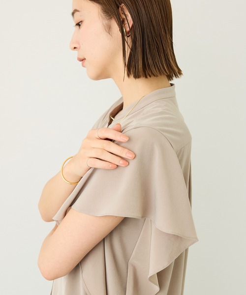 ROPE'（ロペ）の「シルクライクケープブラウス/接触冷感・吸水速乾・防シワ・セットアップ対応・イージーケア（シャツ/ブラウス・レディース・ベージュ系その他2/ブラウン系その他2・FREE）」の15枚目の写真