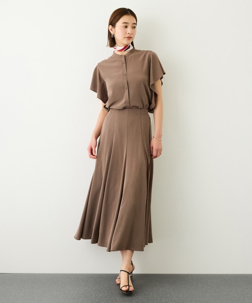ROPE'（ロペ）の「シルクライクケープブラウス/接触冷感・吸水速乾・防シワ・セットアップ対応・イージーケア（シャツ/ブラウス・レディース・ベージュ系その他2/ブラウン系その他2・FREE）」の18枚目の写真