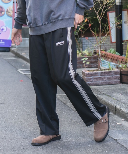 THRASHER(スラッシャー)の「【THRASHER/スラッシャー】【高級感あるジャガードテープが際立つ1本】サイドライン ジャージワイドトラックパンツ ブランドロゴ刺繍 きれいめ ストリート スケーター ユニセックス(その他パンツ・メンズ・ホワイト/ブラック・MEDIUM/LARGE)」の20枚目の写真