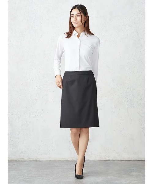 Perfect Suit FActory(パーフェクトスーツファクトリー)の「シルク混リクルートスーツ タイトスカート 無地(スカート・レディース・ブラック・17号/19号)」の3枚目の写真