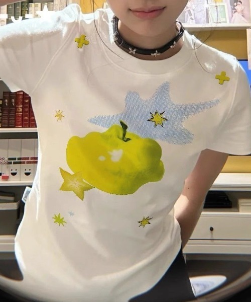 SHERU(シェル)の「レトログラフィック アップルプリント コンパクトチビTシャツ(Tシャツ/カットソー・レディース・ホワイト/ホワイト系その他・M)」の16枚目の写真