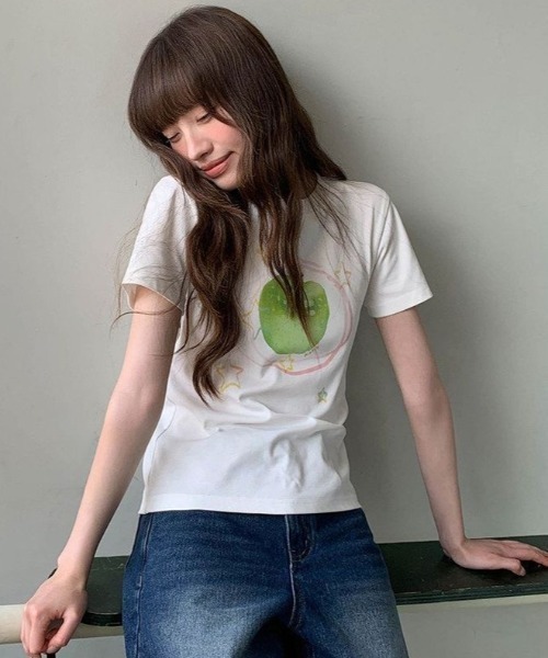 SHERU(シェル)の「レトログラフィック アップルプリント コンパクトチビTシャツ(Tシャツ/カットソー・レディース・ホワイト/ホワイト系その他・M)」の17枚目の写真