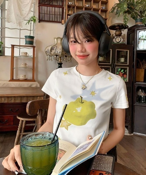 SHERU(シェル)の「レトログラフィック アップルプリント コンパクトチビTシャツ(Tシャツ/カットソー・レディース・ホワイト/ホワイト系その他・M)」の20枚目の写真