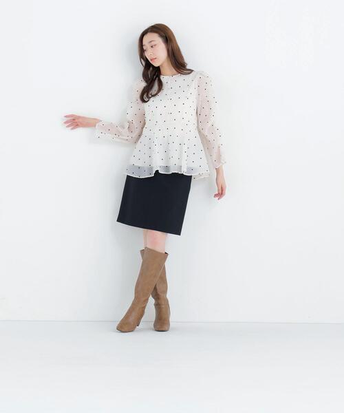 NATURAL BEAUTY BASIC(ナチュラルビューティーベーシック)の「シアーペプラムブラウス(シャツ/ブラウス・レディース・ホワイト系その他/ダークブラウン/ベージュ・SMALL/MEDIUM)」の5枚目の写真