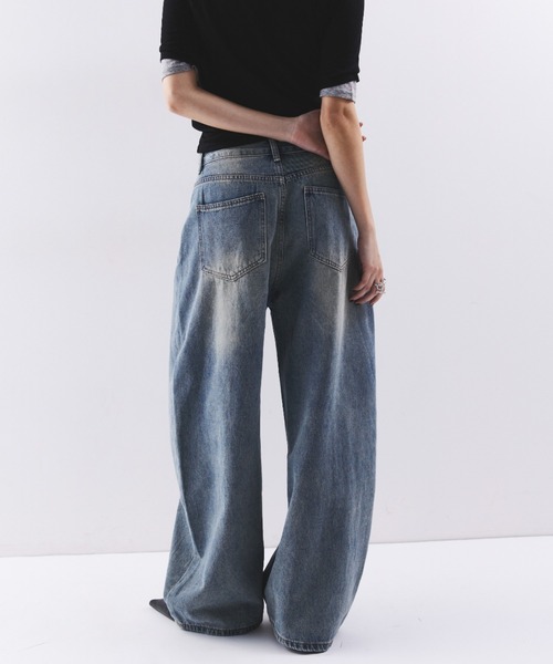 HANNE(アン)の「ワイドカーブデニムパンツ(デニムパンツ・レディース・ブルー・M/S)」の8枚目の写真