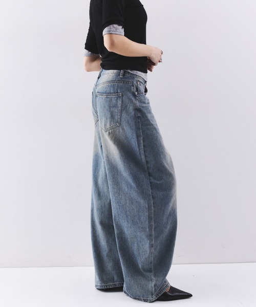 HANNE(アン)の「ワイドカーブデニムパンツ(デニムパンツ・レディース・ブルー・M/S)」の10枚目の写真