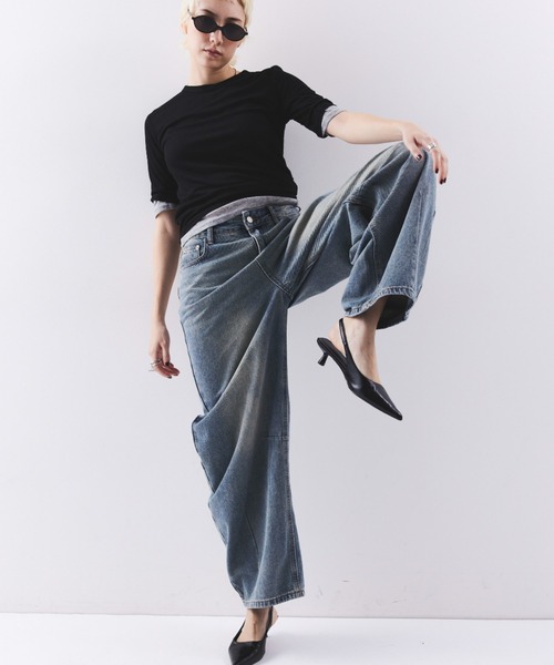 HANNE(アン)の「ワイドカーブデニムパンツ(デニムパンツ・レディース・ブルー・M/S)」の2枚目の写真