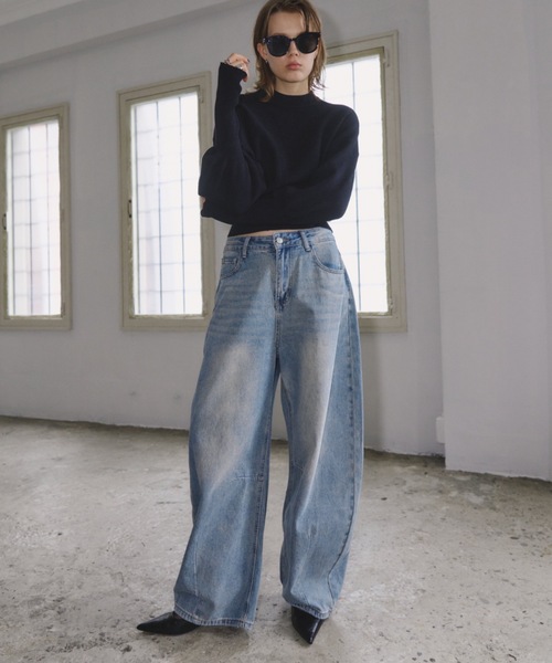 HANNE(アン)の「ワイドカーブデニムパンツ(デニムパンツ・レディース・ブルー・M/S)」の16枚目の写真