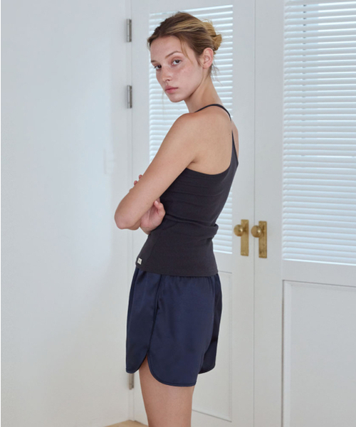 DEVIWEAR(デヴィウェア)の「サテンバンディングショートパンツ DEVI-B0106-ネイビー(その他パンツ・レディース・ネイビー・SMALL/MEDIUM)」の1枚目の写真