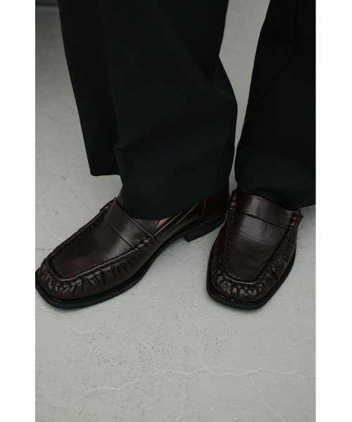 STYLEMIXER(スタイルミキサー)の「スクエアギャザーローファー(ローファー・レディース・ブラック/ブラウン・LL/SMALL/MEDIUM/LARGE)」の16枚目の写真