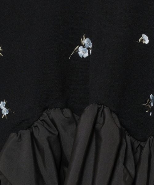 mysty woman(ミスティウーマン)の「刺繍ペプラムトップス 1077977(ニット/セーター・レディース・アイボリー/ブラック・FREE)」の21枚目の写真
