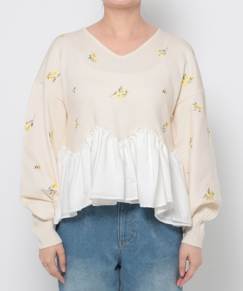 mysty woman(ミスティウーマン)の「刺繍ペプラムトップス 1077977(ニット/セーター・レディース・アイボリー/ブラック・FREE)」の13枚目の写真
