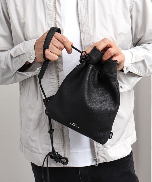 waku(ワク)の「【waku/ワク】WK-0030 本革巾着ミニショルダーバッグ(ショルダーバッグ・メンズ・ブラック・FREE)」の5枚目の写真