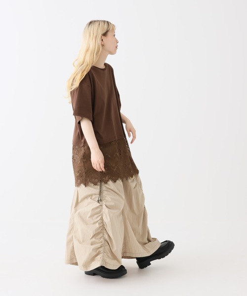 HEART MARKET(ハートマーケット)の「裾レースドッキングチュニック(Tシャツ/カットソー・レディース・ダークブラウン/グレイッシュベージュ/ホワイト/ブラック系/ブラック・FREE)」の6枚目の写真