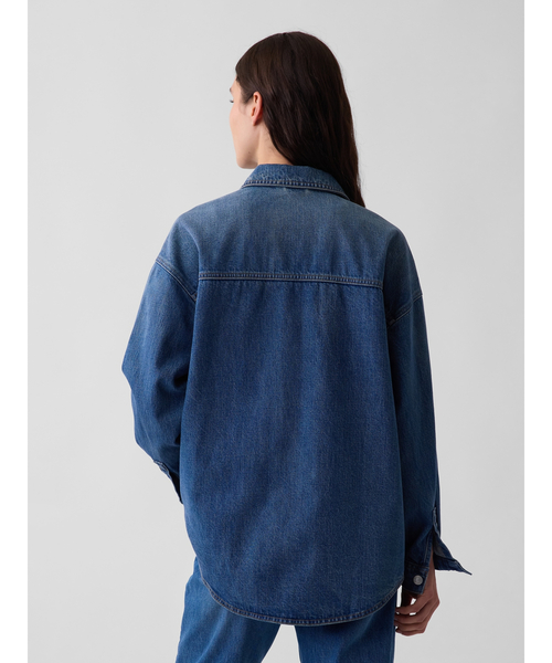 GAP(ギャップ)の「デニム オーバーサイズシャケット(デニムジャケット・レディース・インディゴブルー・S/M/XXS/L/XS)」の4枚目の写真