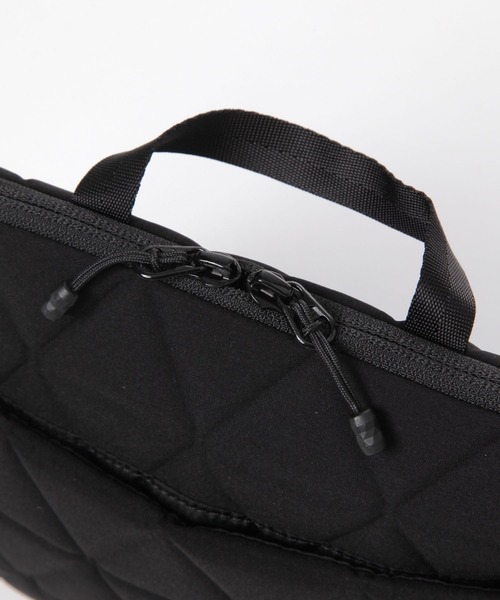 THE NORTH FACE(ザノースフェイス)の「【THE NORTH FACE(ザ・ノース・フェイス)】Geo Face Pouch(ショルダーバッグ・レディース・グレー/ブラック/アイボリー・FREE)」の9枚目の写真