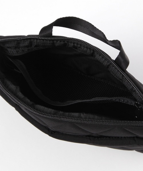 THE NORTH FACE(ザノースフェイス)の「【THE NORTH FACE(ザ・ノース・フェイス)】Geo Face Pouch(ショルダーバッグ・レディース・グレー/ブラック/アイボリー・FREE)」の13枚目の写真
