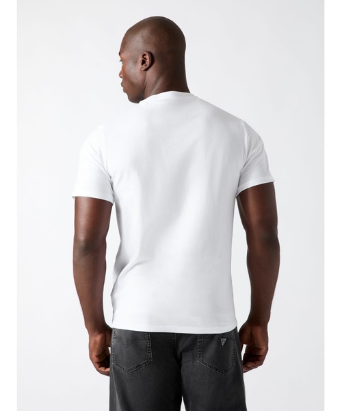 Guess(ゲス)の「BOX Logo Embossed Tee Tシャツ ロゴTシャツ(Tシャツ/カットソー・メンズ・ホワイト/ブラック・MEDIUM/X-LARGE/LARGE/SMALL)」の7枚目の写真