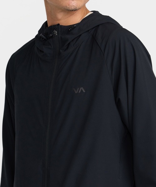 RVCA（ルーカ）の「RVCA メンズ YOGGER JACKET III ジャケット 【2026年秋冬モデル】/ルーカフルジップアップフーディーライトジャケット（ブルゾン・メンズ・アーミー/ブラック・X-LARGE/LARGE/MEDIUM/SMALL）」の7枚目の写真