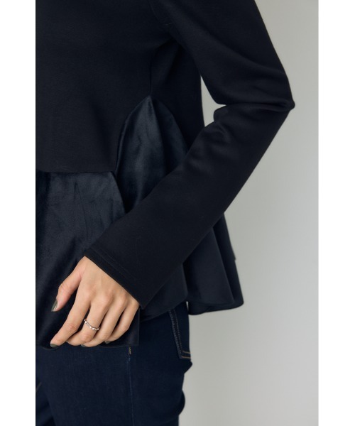 AZUL by moussy(アズールバイマウジー)の「ベロアフリルヘムカットトップス 秋服 冬服 春服 ペプラムトップス 体系カバー オケージョン(Tシャツ/カットソー・レディース・ネイビー/ブラック/ライトベージュ・FREE)」の11枚目の写真