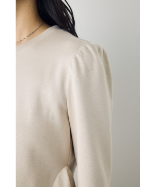 AZUL by moussy(アズールバイマウジー)の「ベロアフリルヘムカットトップス 秋服 冬服 春服 ペプラムトップス 体系カバー オケージョン(Tシャツ/カットソー・レディース・ネイビー/ブラック/ライトベージュ・FREE)」の18枚目の写真