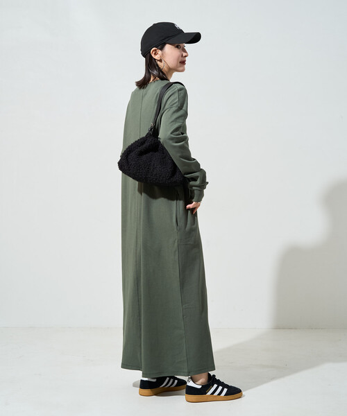 FREAK'S STORE(フリークスストア)の「限定展開 USAコットン ビッグ シルエット ロングスリーブ ワンピース(ワンピース・レディース・ネイビー/ブラック/ダークブラウン/ナチュラル/ストライプ/ワイン/オリーブ/ブルー・MEDIUM/SMALL)」の12枚目の写真