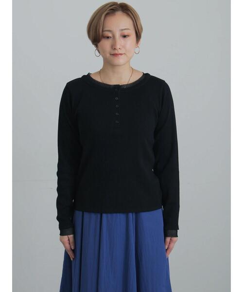 Te chichi(テチチ)の「ヘンリーネックシアーレイヤードトップス(Tシャツ/カットソー・レディース・ブラック/オフホワイト/イエロー・F)」の11枚目の写真