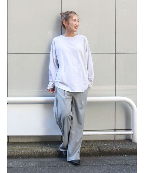 Ungrid(アングリッド)の「ラウンドロングスリーブTee(Tシャツ/カットソー・レディース・オフホワイト/ライトグレー/イエロー/ブラック・FREE)」の18枚目の写真