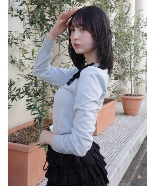 SNIDEL(スナイデル)の「【WEB限定】ベロアリボン付きパールビジューニットカーディガン(カーディガン/ボレロ・レディース・グレー/ライトピンク/ライトブルー/アイボリー・F)」の19枚目の写真