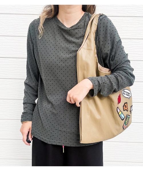 Q（キュー）の「【レイヤードアイテム】フロッキードットクルートップス　シアートップス　秋冬（Tシャツ/カットソー・レディース・ブラック/グレー・MEDIUM）」の7枚目の写真