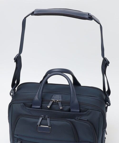 SHIPS(シップス)の「【SHIPS別注】TUMI: ALPHA ミディアム 15インチ エクスパンダブル ブリーフケース(ビジネスバッグ・メンズ・ネイビー・ONE SIZE)」の7枚目の写真
