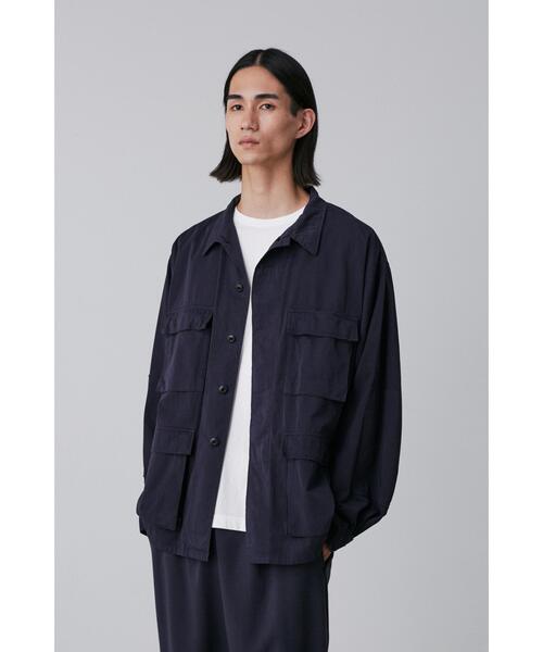 Y(ワイ)の「Y / ORGANIC COTTON HIGH DENSITY SATIN BLOUSON(ブルゾン・メンズ・ホワイト/ネイビー・SMALL/MEDIUM/LARGE)」の2枚目の写真