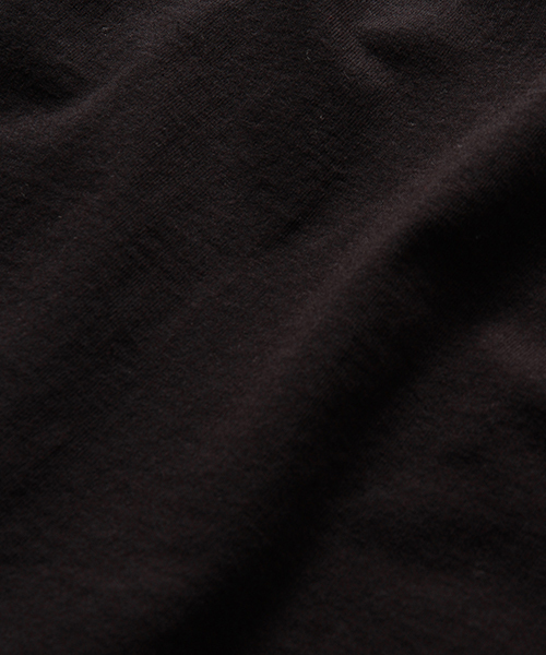 B:MING by BEAMS（ビーミングバイビームス）の「ビーミング by ビームス / “HEAVY WEIGHT” モックネックTシャツ（Tシャツ/カットソー・メンズ・ブラック/オフホワイト・LARGE/MEDIUM/SMALL）」の10枚目の写真