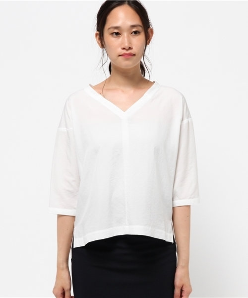 NATURAL BEAUTY BASIC（ナチュラルビューティーベーシック）の「タンブラーブラウス（シャツ/ブラウス・レディース・ホワイト系その他・SMALL/MEDIUM）」の2枚目の写真