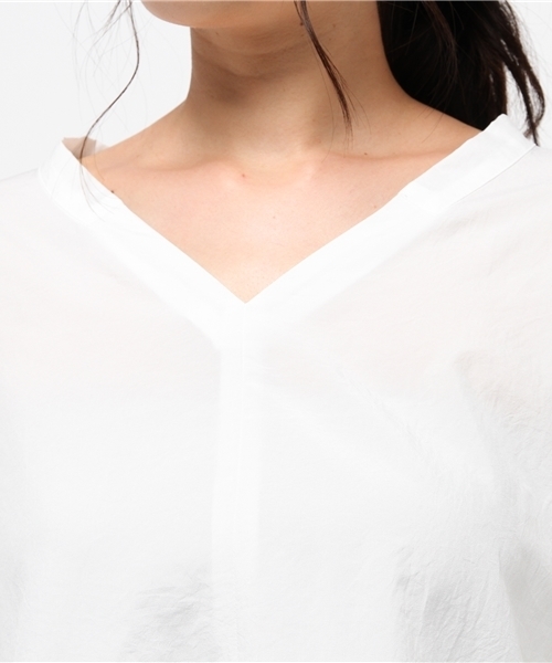 NATURAL BEAUTY BASIC（ナチュラルビューティーベーシック）の「タンブラーブラウス（シャツ/ブラウス・レディース・ホワイト系その他・SMALL/MEDIUM）」の5枚目の写真
