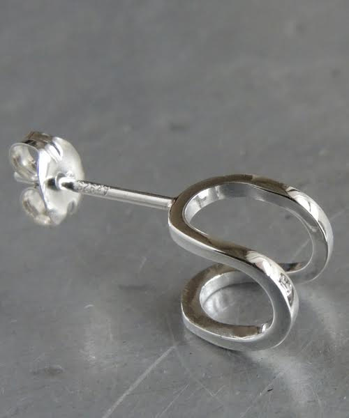 SCALA（スカラ）の「【SCALA BLANCHE/スカラ ブランシュ】Planetピアス/made in JAPAN（日本製）（ピアス（両耳用）・レディース・アンティークシルバー/シルバー・FREE）」の6枚目の写真