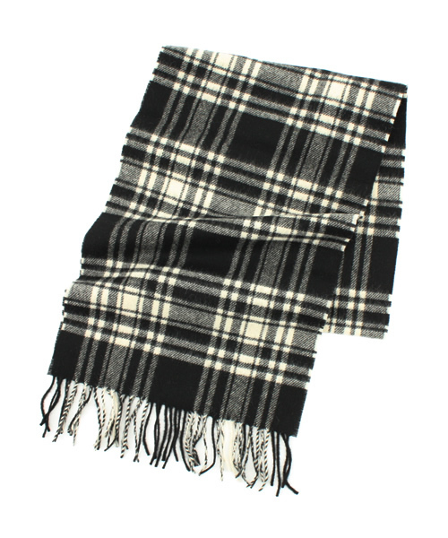 BEAMS（ビームス）の「BEAMS / タータンチェックマフラー（マフラー・メンズ・ブラック/グリーン/ワイン/ネイビー・ONE SIZE）」の2枚目の写真