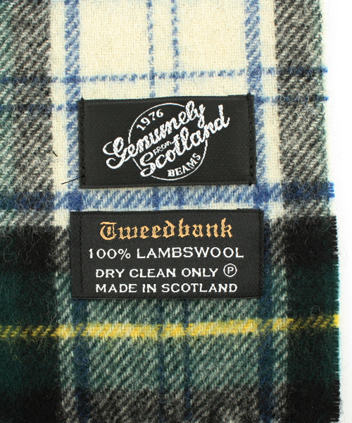 BEAMS（ビームス）の「BEAMS / タータンチェックマフラー（マフラー・メンズ・ブラック/グリーン/ワイン/ネイビー・ONE SIZE）」の6枚目の写真