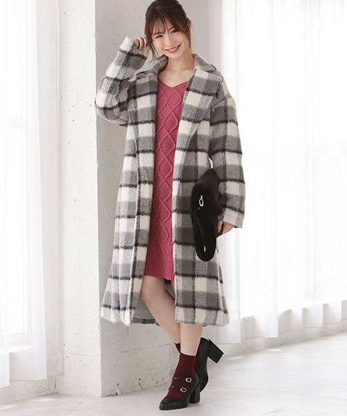 one after another NICE CLAUP（ワンアフターアナザーナイスクラップ）の「ケーブルニットワンピ（ワンピース・レディース・ブラウン/ピンク/アイボリー/ブラック・FREE）」の8枚目の写真