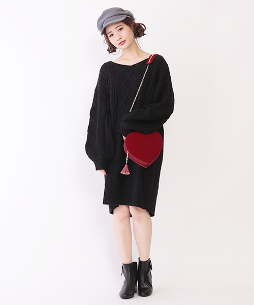 one after another NICE CLAUP（ワンアフターアナザーナイスクラップ）の「ケーブルニットワンピ（ワンピース・レディース・ブラウン/ピンク/アイボリー/ブラック・FREE）」の12枚目の写真