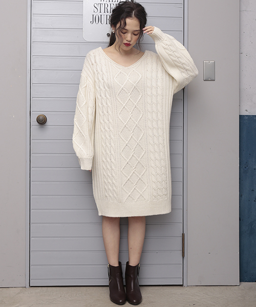 one after another NICE CLAUP（ワンアフターアナザーナイスクラップ）の「ケーブルニットワンピ（ワンピース・レディース・ブラウン/ピンク/アイボリー/ブラック・FREE）」の16枚目の写真